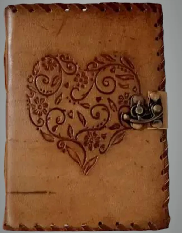 Brown_Leather_&_Paper_Diary_For_Unisex