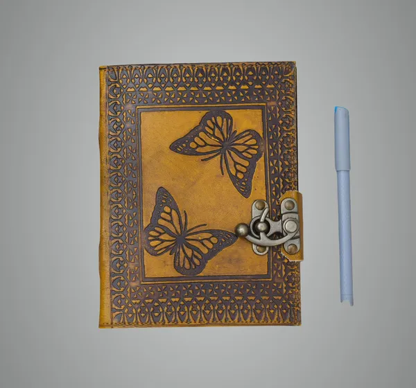 Golden_Leather_&_Paper_Diary_For_Unisex