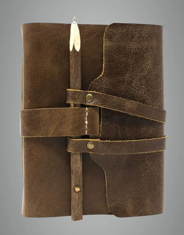 Brown_Leather_&_Paper_Diary_For_Unisex