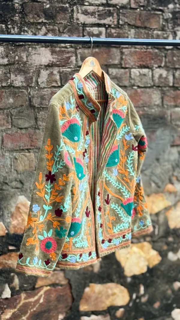 Olive_Green_Cotton_Embroide_with_Floral_Design_Suzani_For_Women