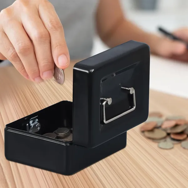 Black_Small_Cash_Box_With_Key_Lock