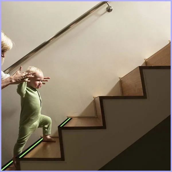 Black_Anti_Slip_Safety_Tape_For_Stairs_And_Floors