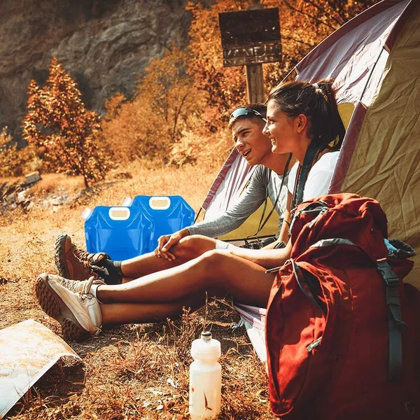 Betlex_Portable_Collapsible_Emergency_Water_Storage_|_Foldable_Water_Bag_|_Tank_Water_Carrier_Lifting_Bag_Camping_Hiking_Survival_Kit_Tool,_Plastic-_Multi-Color_(Pack_of_1)_(5_Liter_Multi-Color)