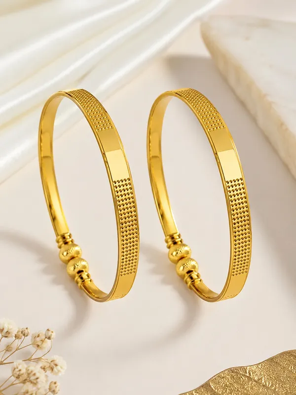 1_GM_Gold_Plated_Adjustable_Bangle_Set_of_2