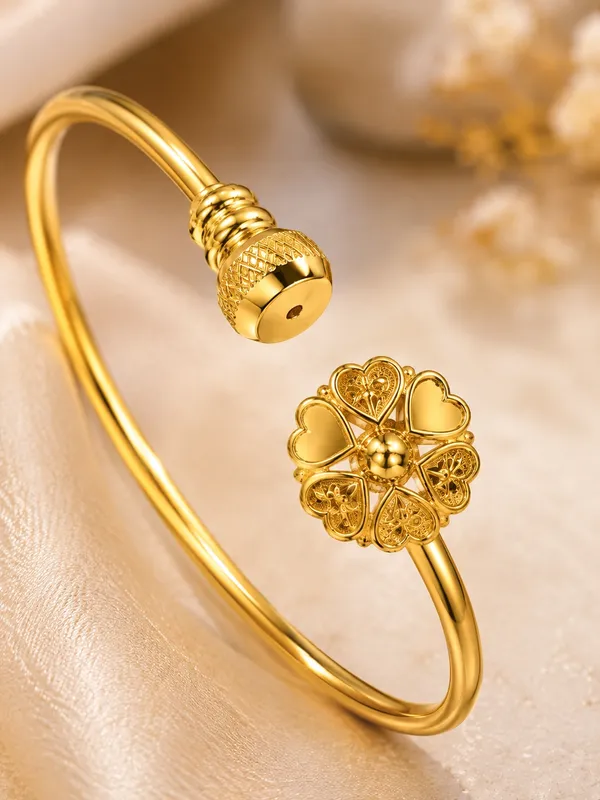 1_GM_Gold_Plated_Adjustable_Flower_Heart_Bracelet_for_Women,_Free_Size,_Elegant_Floral_Design,_1_Piece