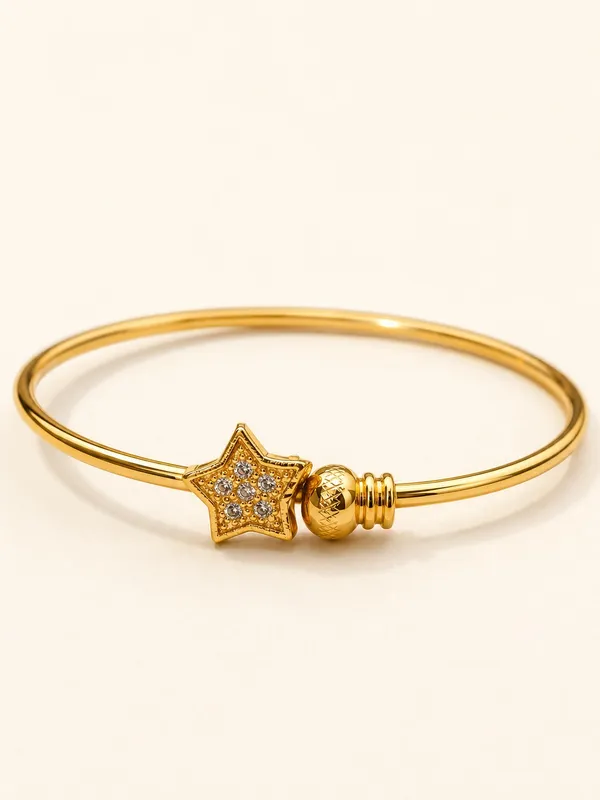 1_GM_Gold_Plated_Star_Bracelet_with_Sparkling_Crystal_Detailing_1PCS