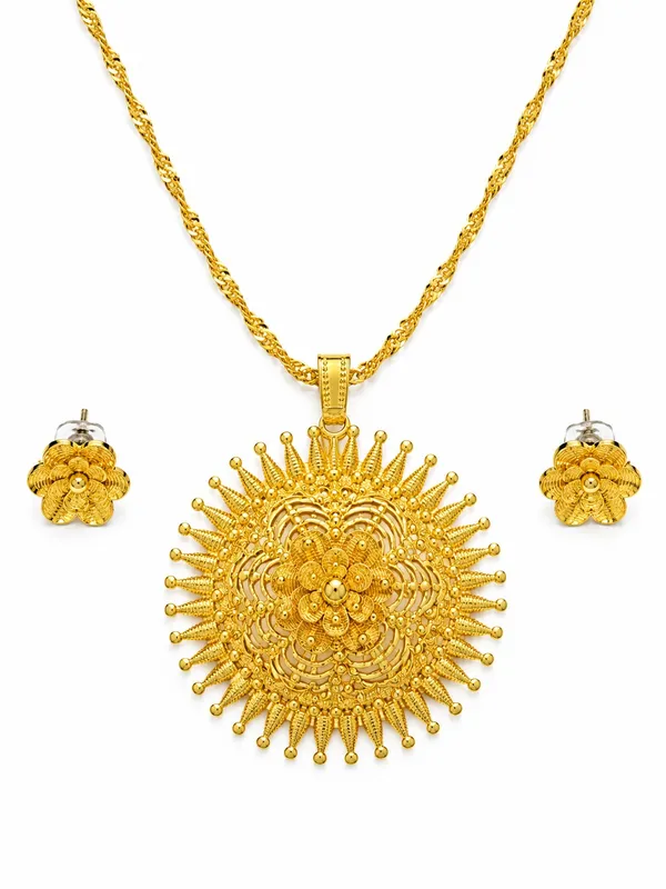 1_Gram_Gold_Plated_Heart_Pendant_Set_with_Chain_&_Matching_Earrings