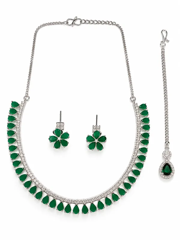 AD_Necklace_Set_with_Earrings_&_Matching_Mangtika