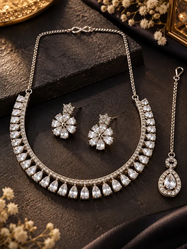 AD_Necklace_Set_with_Earrings_and_Mangtika