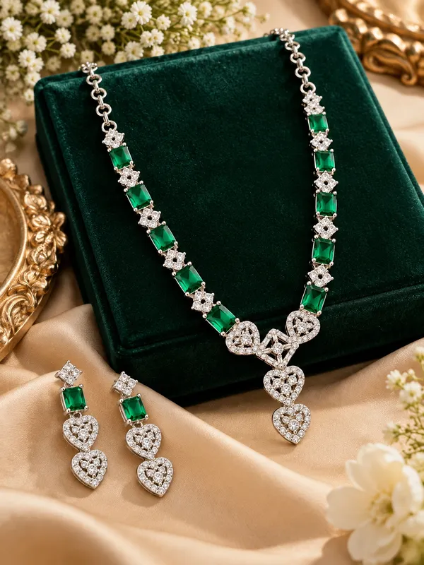 AD_Stone_Green_Stone_Necklace_Set_with_Matching_Earrings