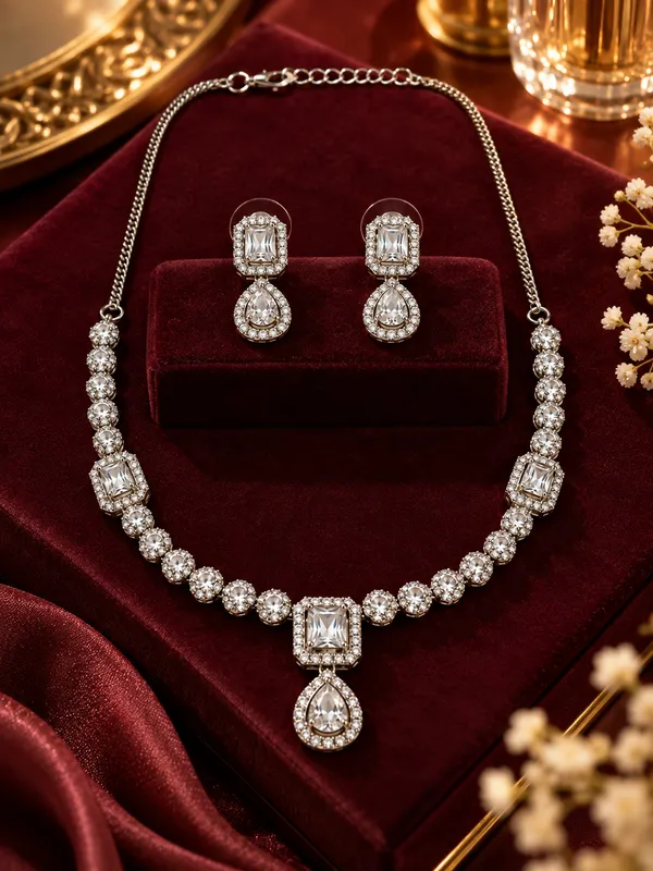 AD_Stone_Necklace_Set_with_Pairing_Earrings