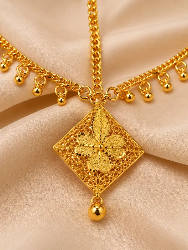 Damdi_Tika_Matha_Patti_Gold_Tone_Floral_Filigree_Traditional_Forehead_Jewellery
