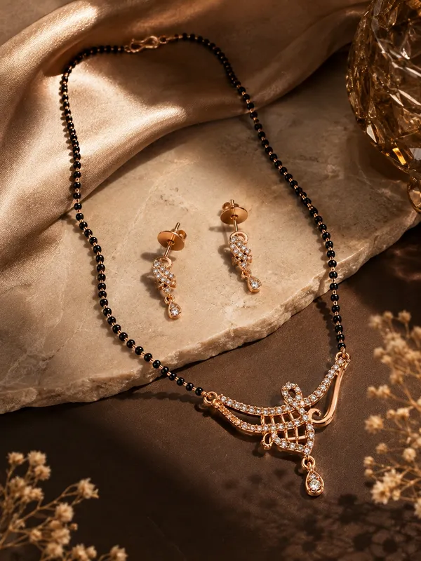 Elegant_Rose_Gold_Plated_Black_Beaded_Chain_with_Designer_Locket_&_Matching_Earrings_18_INCH