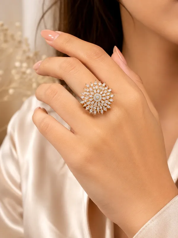 Elegant_Two_Tone_AD_Stone_Statement_Finger_Ring