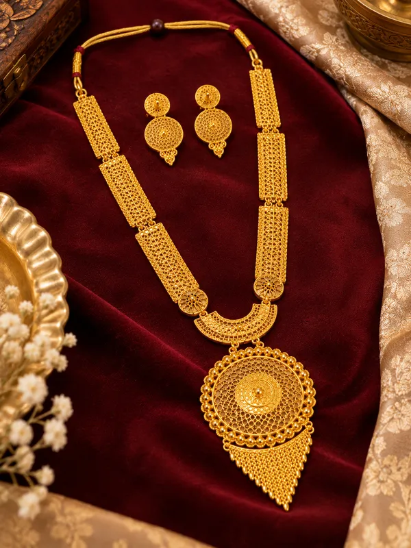 Gold_Plated_Traditional_Necklace_Set_with_Matching_Earrings_for_Women