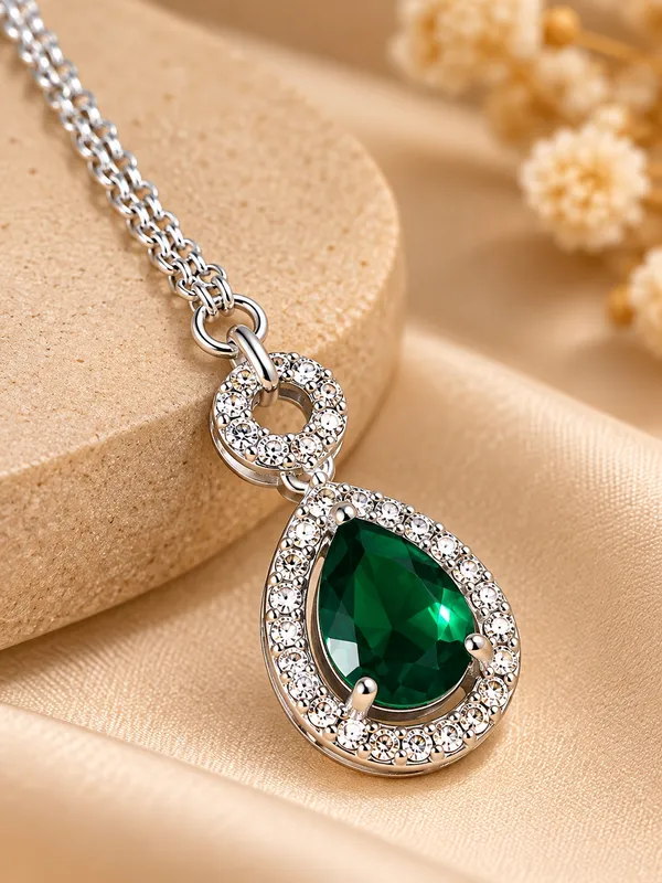 Green_Crystal_Maang_Tikka