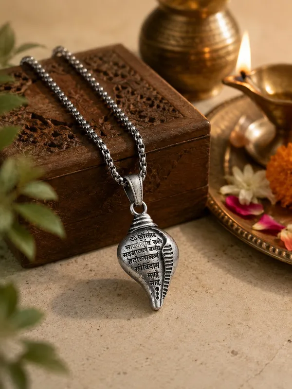 Oxidised_Silver_Shankh_Pendant_with_Chain