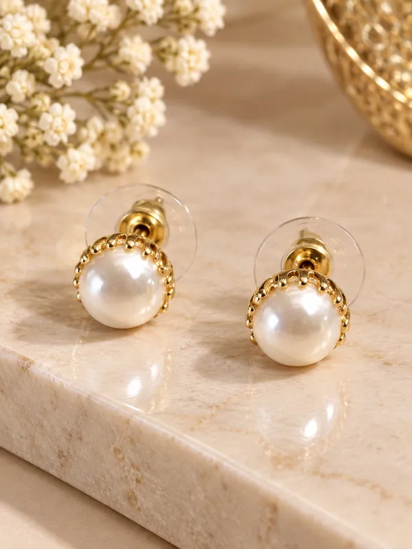 Pearl_Stud_Earrings_with_Silver-Tone_Detailing