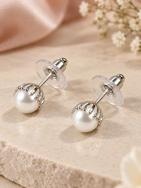 Pearl_Stud_Earrings_with_Silver-Tone_Detailing