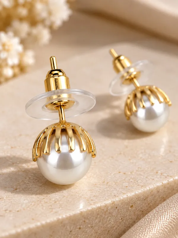 Pearl_Stud_Earrings_with_Silver-Tone_Detailing