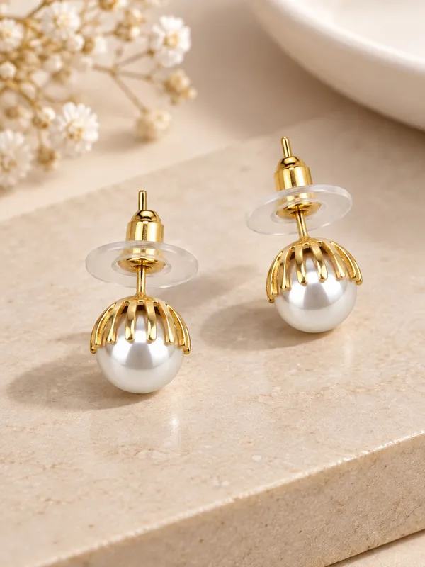 Pearl_Stud_Earrings_with_Silver-Tone_Detailing
