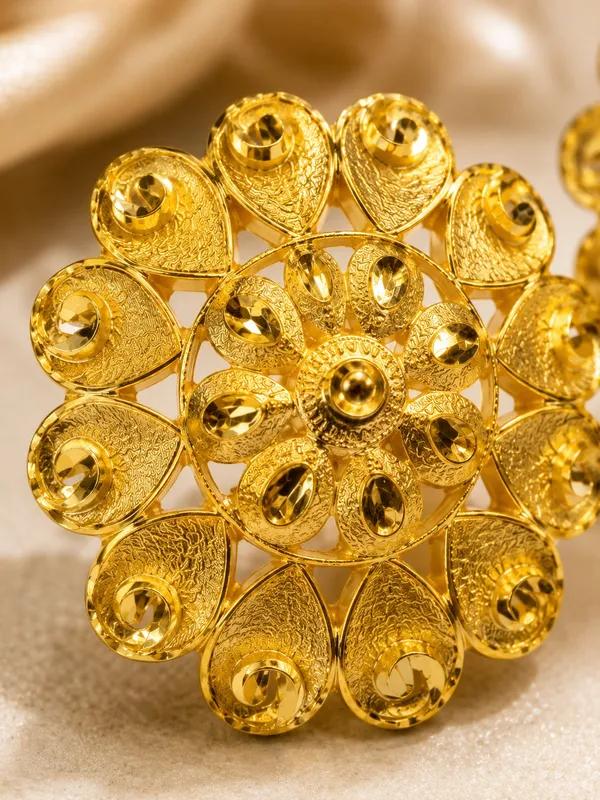 Premium_1_GM_Gold_Plated_Floral_Round_Tops_Earringss