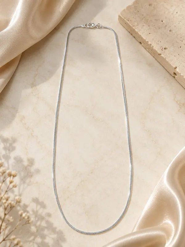 Premium_1_GM_Silver_Finish_Chain_–_18_Inch_Elegant_Daily_Wear_Chain