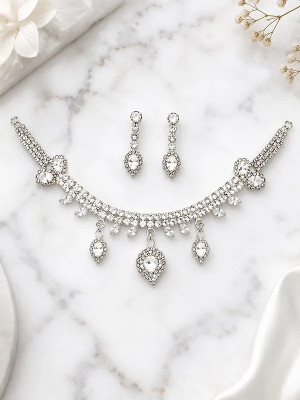 Premium_Crystal_Necklace_Set_with_Matching_Drop_Earrings_–_Silver_Tone
