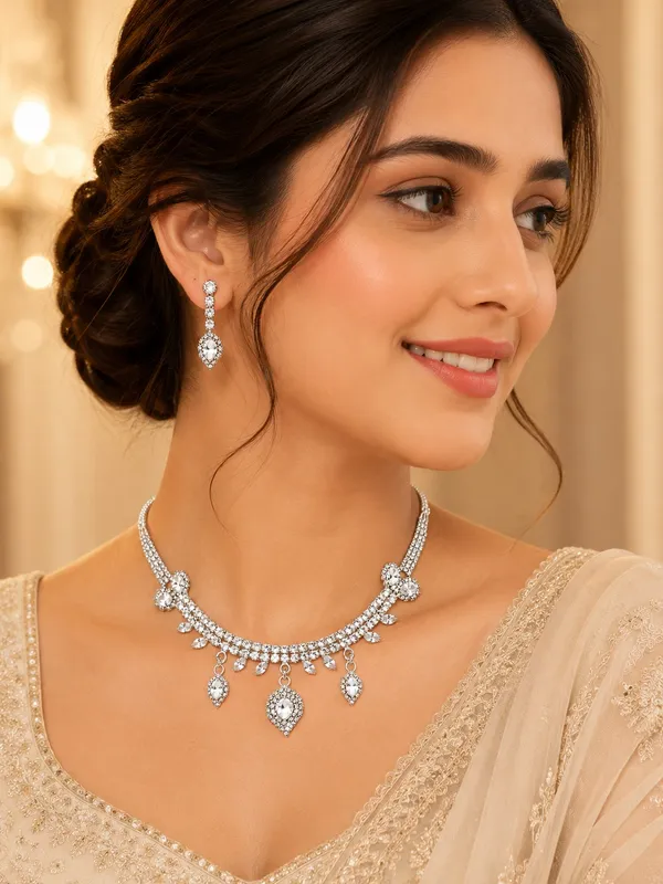 Premium_Crystal_Necklace_Set_with_Matching_Drop_Earrings_–_Silver_Tone