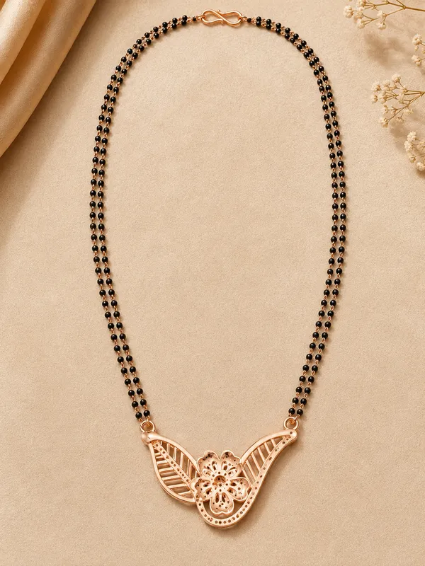 Rose_Gold_Plated_Black_Beaded_Chain_28_Inch_With_Floral_Pendant