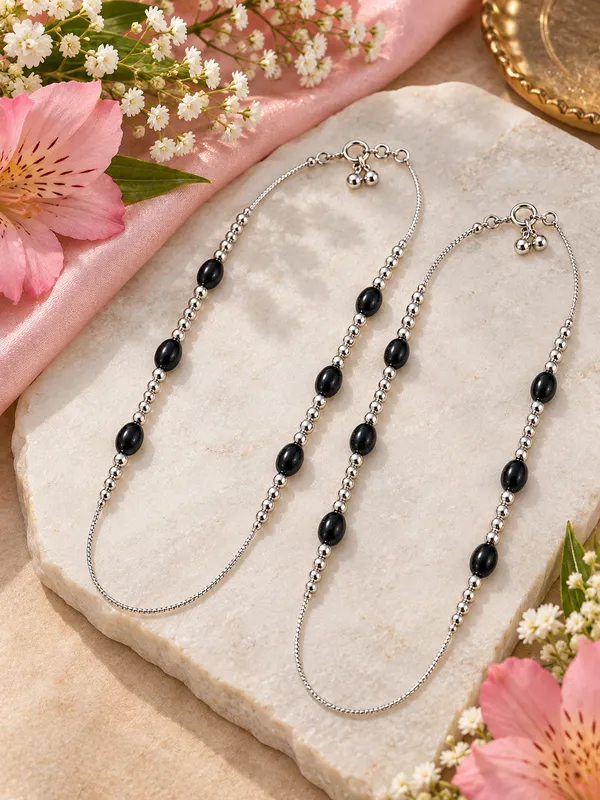 Silver_Plated_Black_Beads_Anklet_/_Payal_–_10_Inch