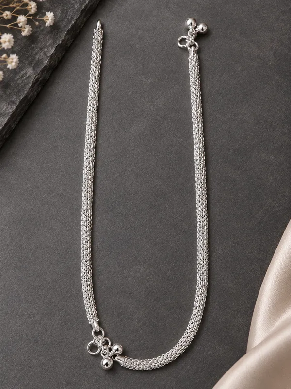 Silver_Plated_Pearl_Payal_/_Anklet_–_10_Inch_Multi-Chain_Design