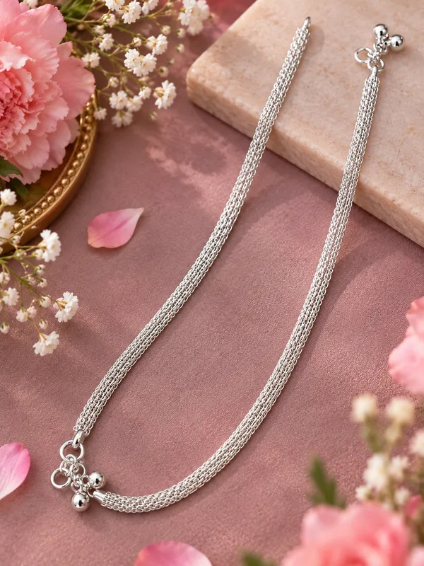 Silver_Plated_Pearl_Payal_/_Anklet_–_10_Inch_Multi-Chain_Design