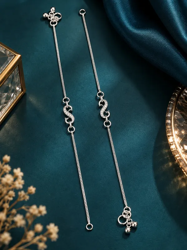 Silver_Plated_Pearl_Payal_/_Anklet_with_S_Design_–_10_Inch