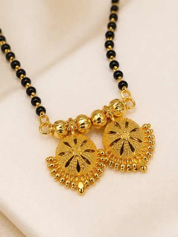 Traditional_Gold_Plated_18_Inch_Black_Beaded_Mangalsutra_with_Double_Floral_Locket_for_Women