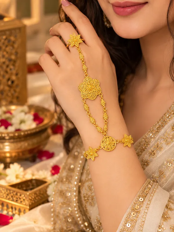 Traditional_Gold_Tone_Floral_Hathphool_for_Women