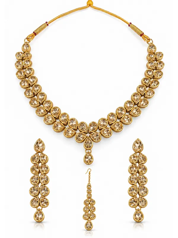 Women_Gold_Tone_Kundan_Gulband_Necklace_Set_with_Matching_Earrings_and_Maang_Tikka