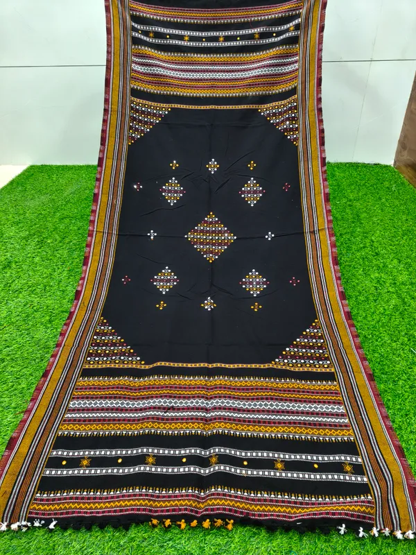 Winter_Special_Bhujodi_Hand_Weaving_Kutchi_KH_Patang_Corner_Shawl_for_women_Black