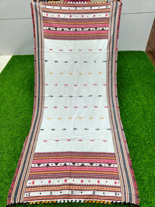 Winter_Special_Bhujodi_Hand_Weaving_Kutchi_KH_Butti__Shawl_for_women__WHITE