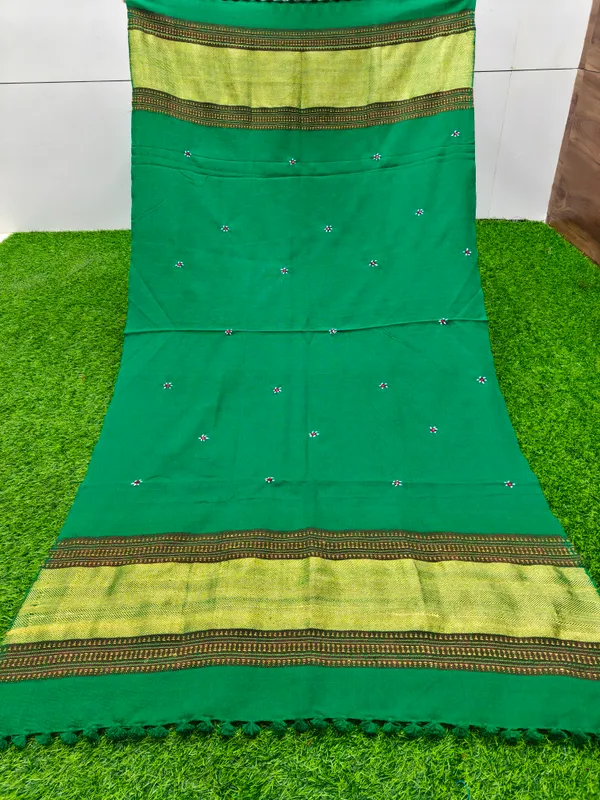Winter_Special_Bhujodi_Hand_Weaving_Kutchi_KH__Jaripatta_Shawl_for_women_Green