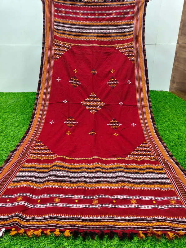 Winter_Special_Bhujodi_Hand_Weaving_Kutchi_KH_Patang_Corner_Shawl_for_women_Maroon