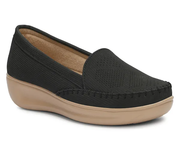 Step_into_effortless_style_and_all-day_comfort_with_these_elegant_wedge_heel_loafers