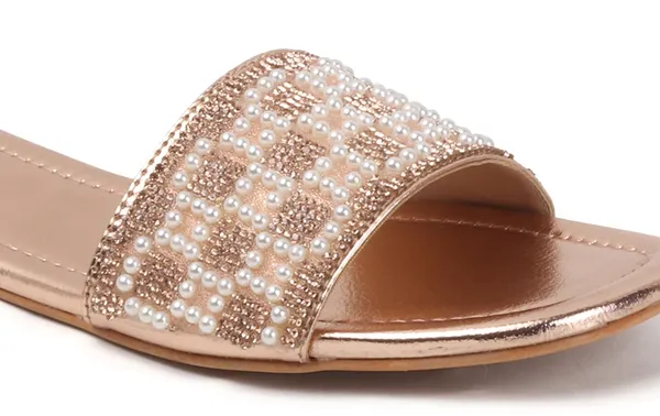 Aroom_Women�s_Pearl_Embellished_Ethnic_Slide_Sandals
