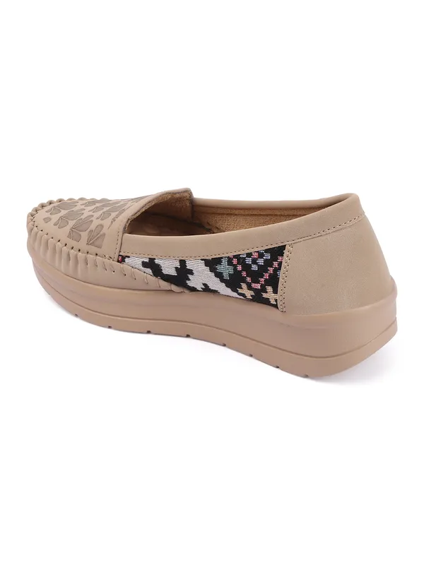 Womens_Printed_Comfort_Loafers_Stylish_Slip-On_Casual_Shoes