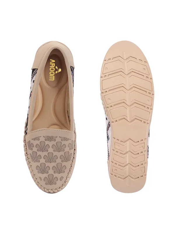 Womens_Printed_Comfort_Loafers_Stylish_Slip-On_Casual_Shoes