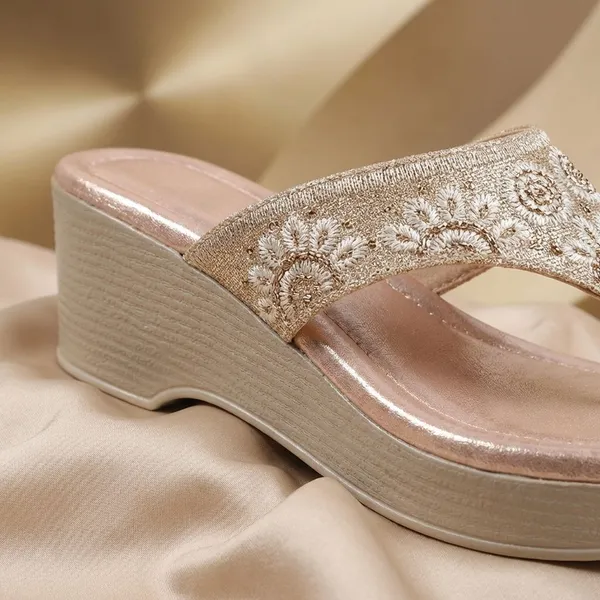 Peach_Elegant_Embroidered_Wedge_Sandals_With_Comfortable_Sole_And_Stylish_Ethnic_Design