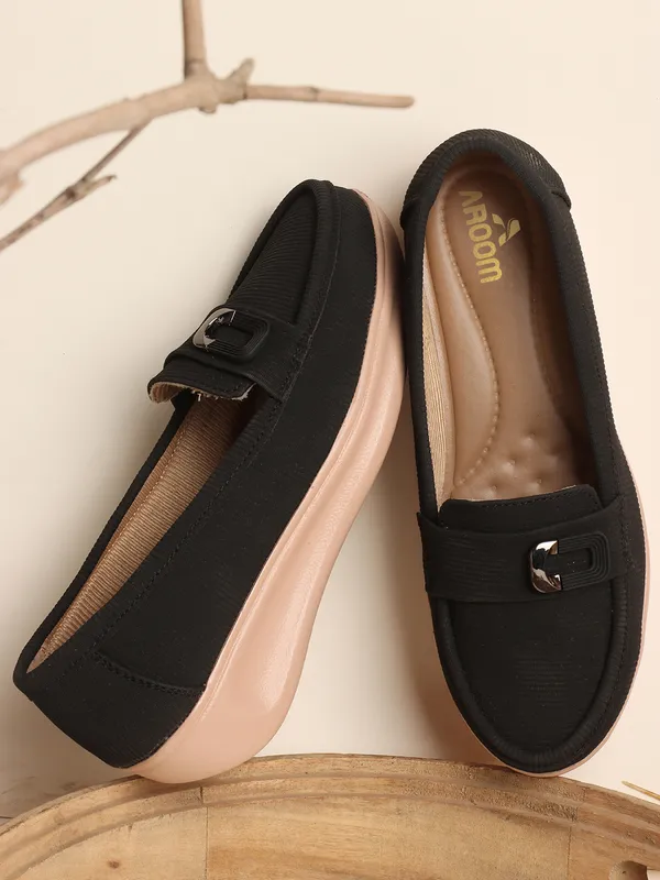 Black_Knit_Fabric_Casual_Loafers_For_Women