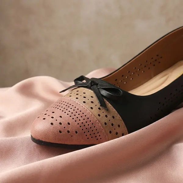 Black_Black_And_Perforated_Ballerina_Flats_With_Bow_Design_And_Soft_Cushioned_Insole_For_Women