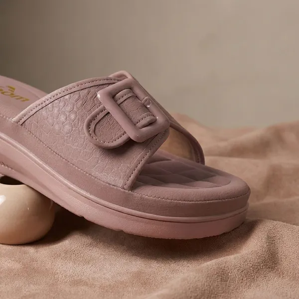 Purple_Elegant_Slide_Women_Sandals_With_Bold_Buckle_And_Soft_Quilted_Footbed_For_Everyday_Comfort