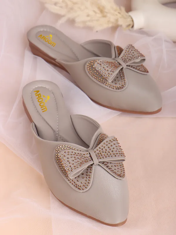 Grey_Stylish_Slip_On_Flats_With_Embellished_Bow_Design_For_Women_Elegant_Comfort_Footwear